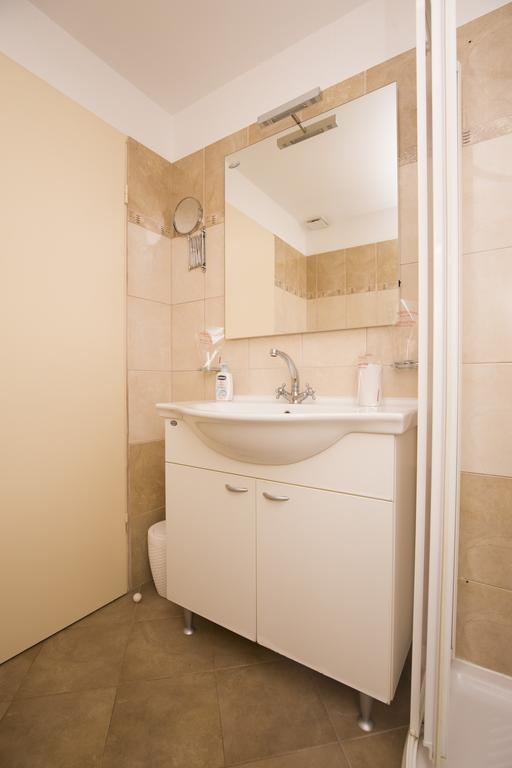 Apartments Ragusa Rovinj Exterior photo
