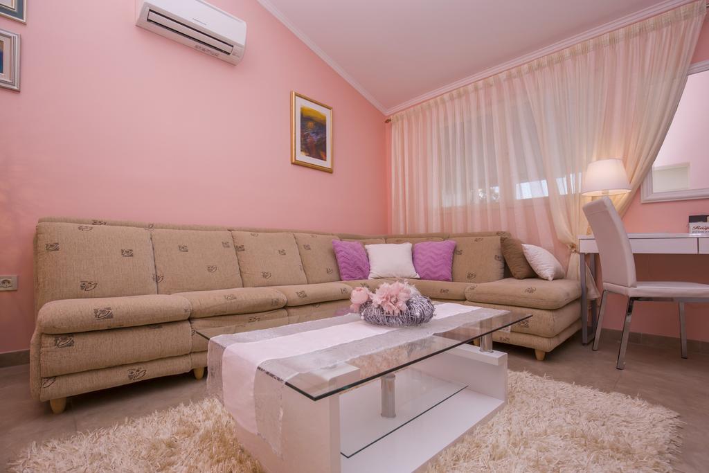 Apartments Ragusa Rovinj Exterior photo