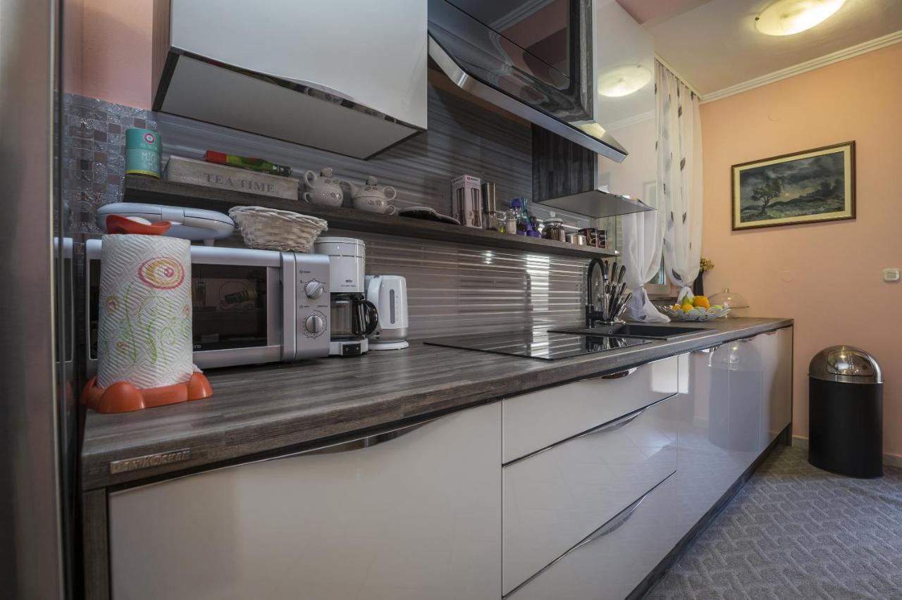 Apartments Ragusa Rovinj Exterior photo