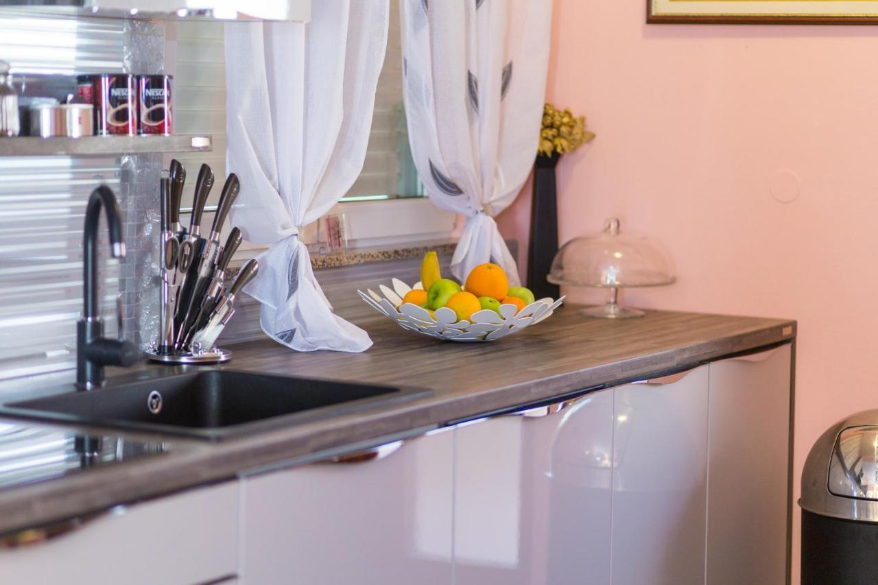 Apartments Ragusa Rovinj Exterior photo